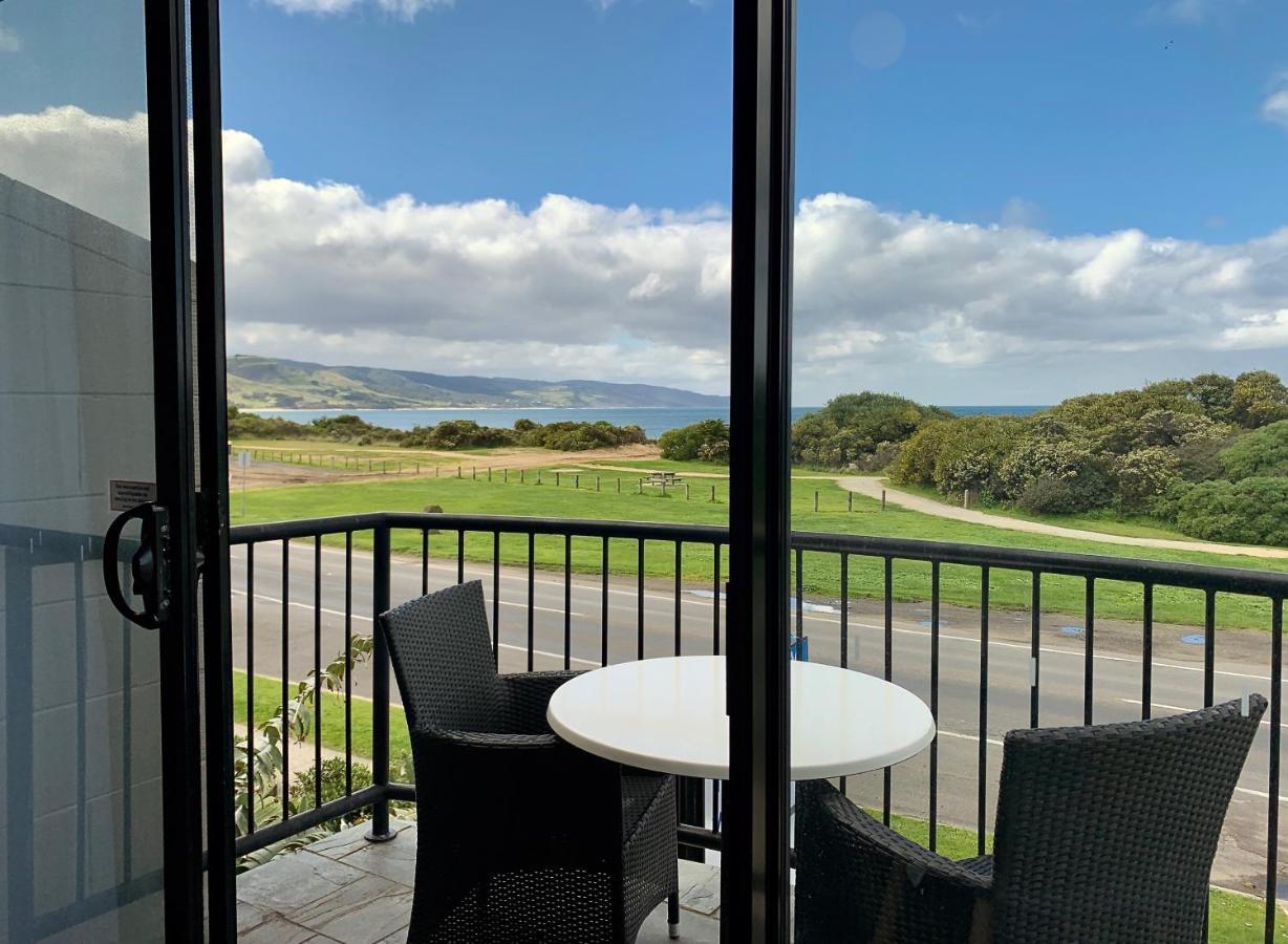 Apollo Bay Waterfront Motor Inn Экстерьер фото