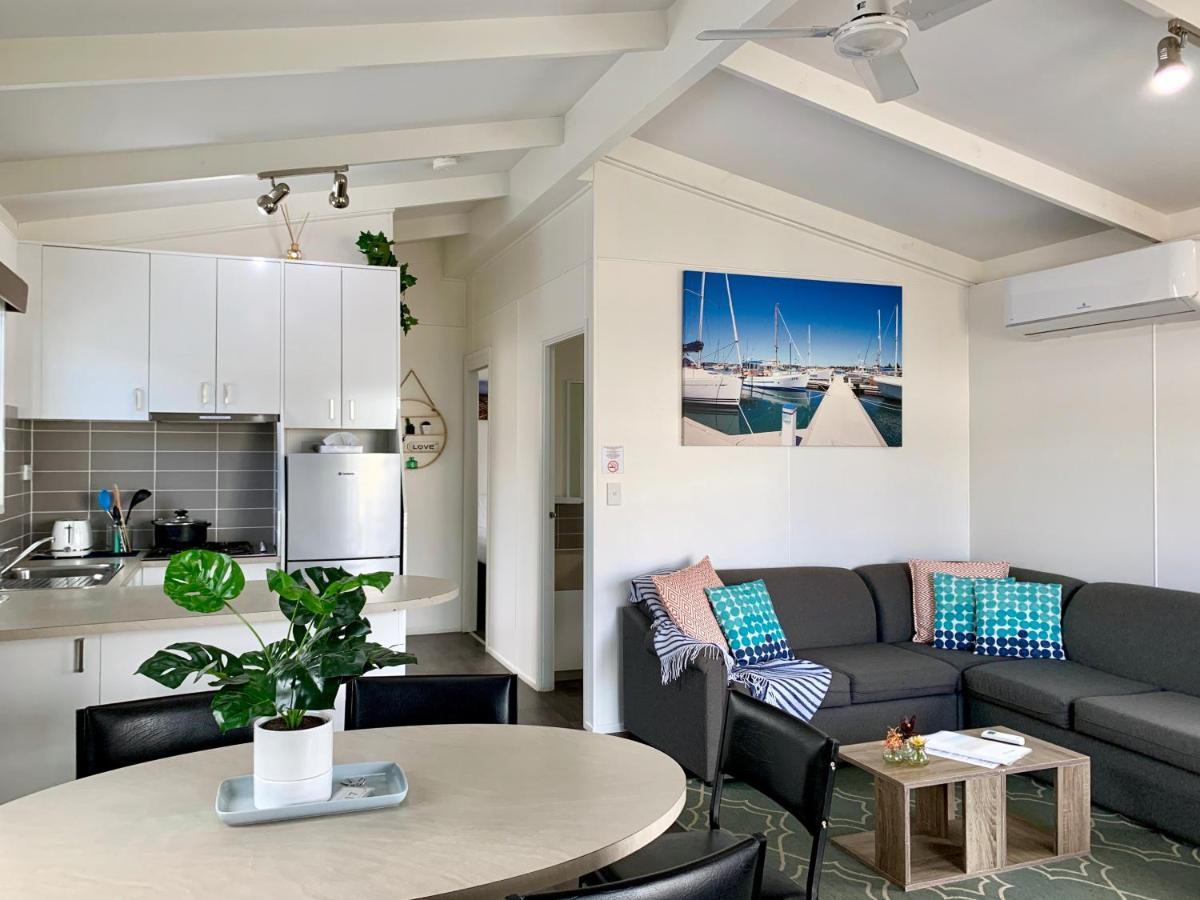 Apollo Bay Waterfront Motor Inn Экстерьер фото
