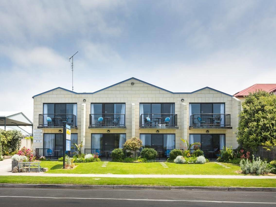 Apollo Bay Waterfront Motor Inn Экстерьер фото
